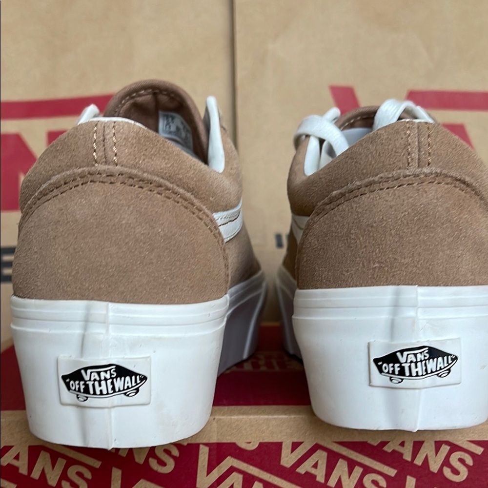 Vans Platform Old Skool Sneakers Tan and White - Picture 13 of 16